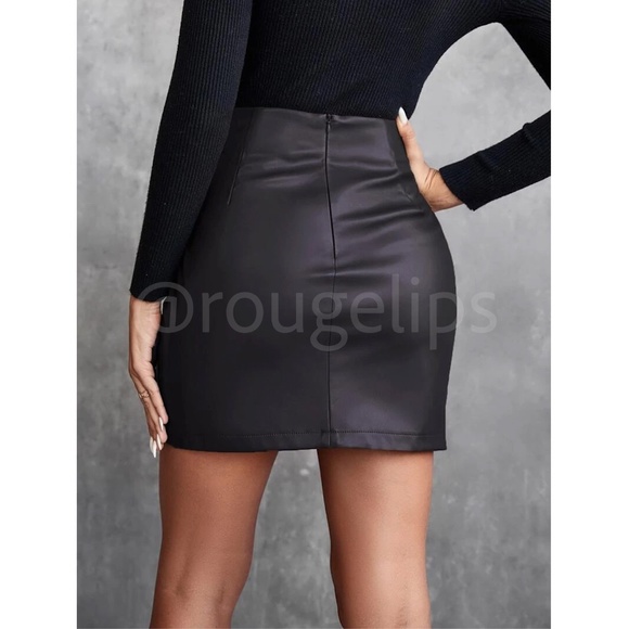 Black Faux Leather Mini Skirt Ruched Overlapping Faux Wrap - Picture 4 of 7